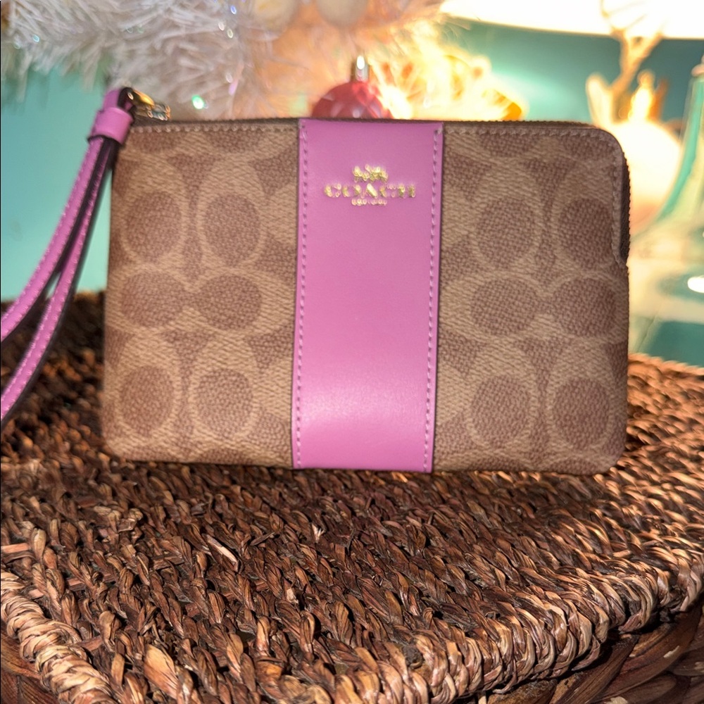 Coach Signature Tan and Fushia  Wristlet NWOT